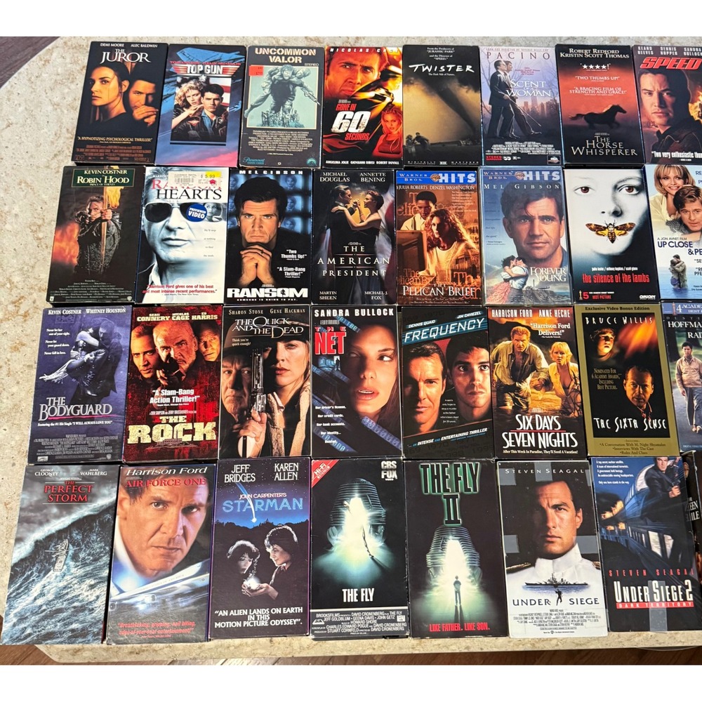 Lot of 31 VHS Tapes 80s 90s Movies Top Gun Silence of the Lambs Sixth Sense Sped